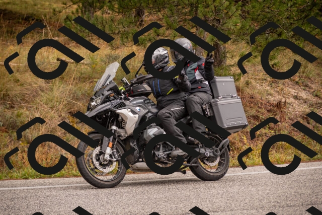 20251018122250-_5000047_am_