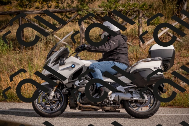 20251018130600-_5000090_am_