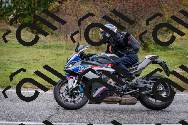 202510181222-DSC_8570_c2