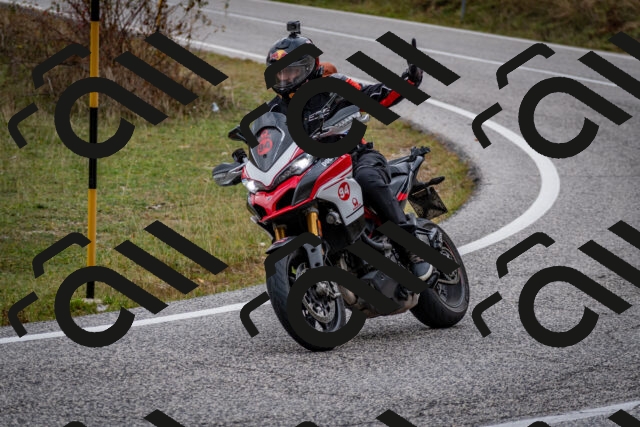 202510181222-DSC_8571_c2