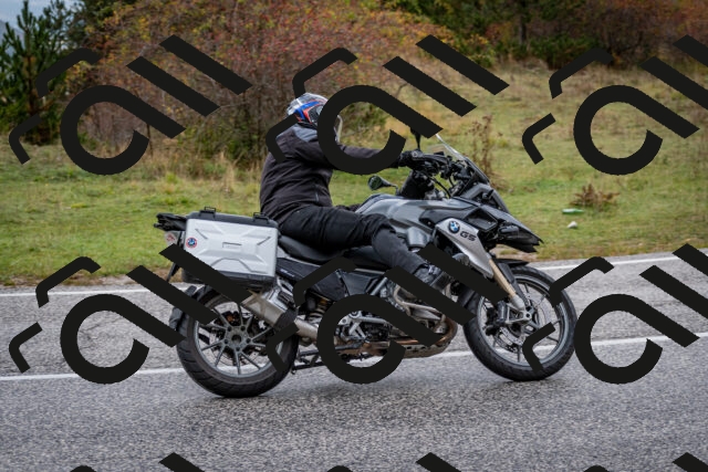 202510181223-DSC_8577_c2