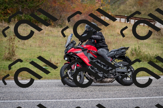 202510181254-DSC_8614_c2