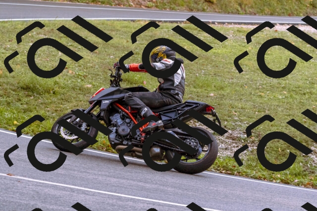 202510181211-_DSC1468_d1_