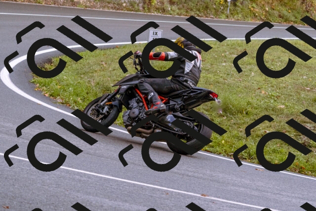 202510181211-_DSC1469_d1_