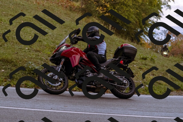 202510181216-_DSC1472_d1_