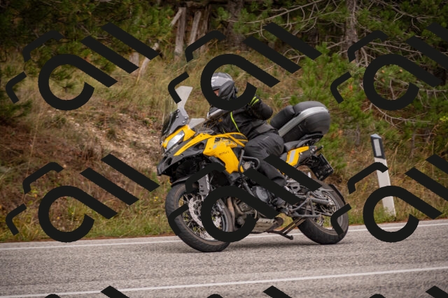 20251019103419-_5000121_am_