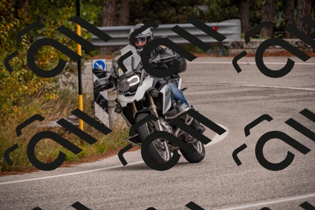 20251019103805-_5000140_am_