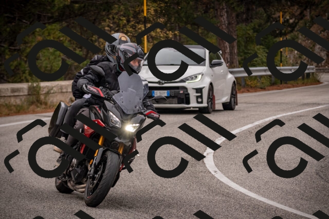 20251019104127-_5000144_am_