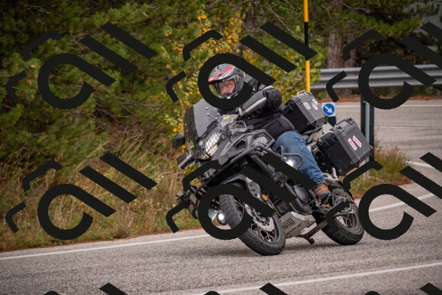 20251019104213-_5000154_am_