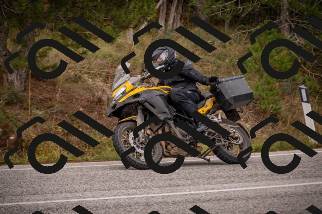 20251019104215-_5000157_am_