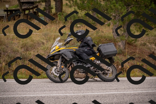 20251019104215-_5000158_am_