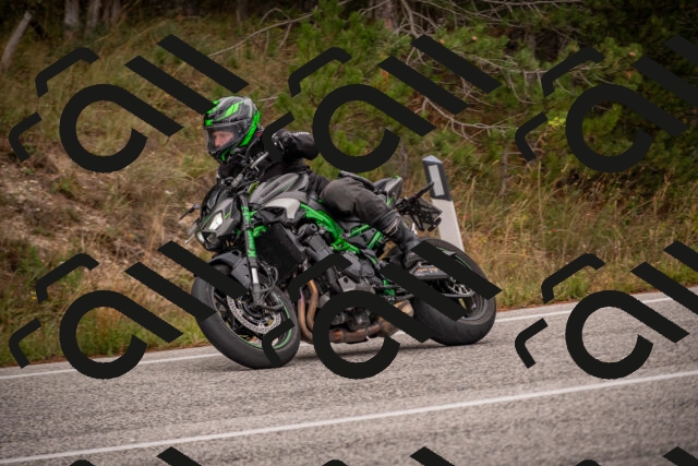 20251019104859-_5000169_am_