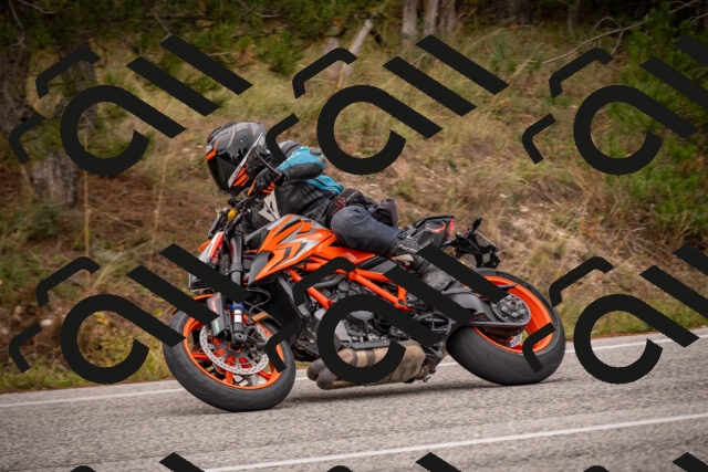 20251019105123-_5000180_am_