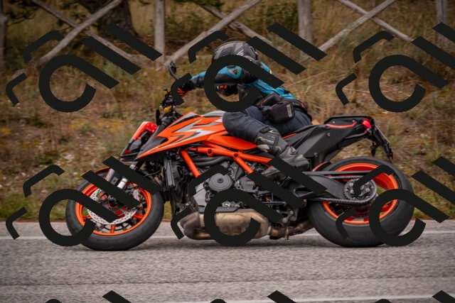 20251019105123-_5000181_am_