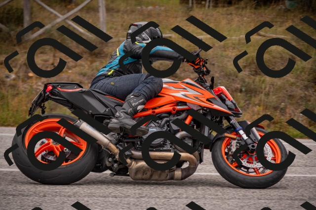 20251019105146-_5000183_am_