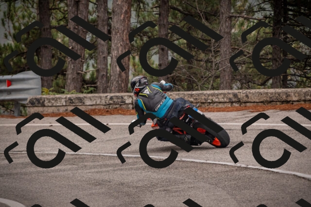 20251019105148-_5000186_am_