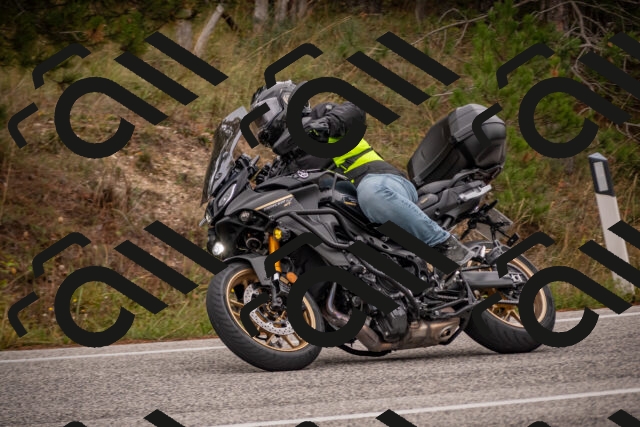 20251019105656-_5000189_am_