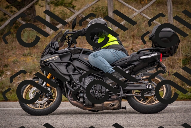 20251019105656-_5000190_am_