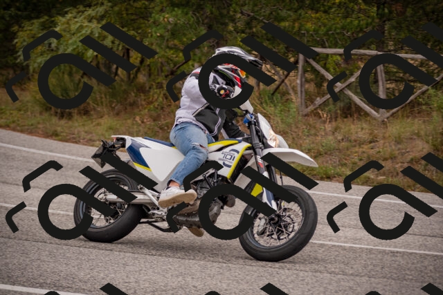 20251019105802-_5000201_am_