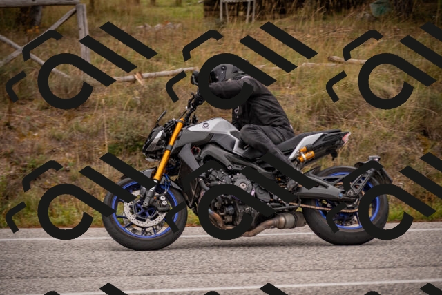 20251019105806-_5000207_am_