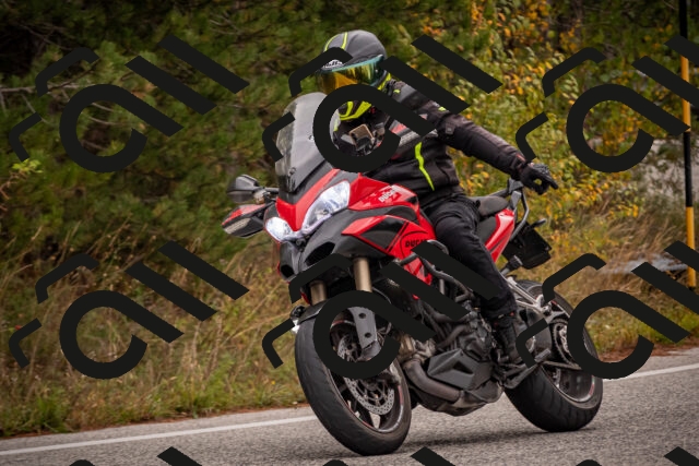 20251019105838-_5000214_am_