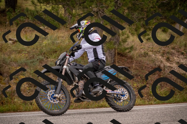 20251019105840-_5000217_am_