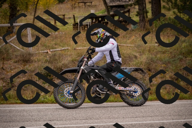 20251019105840-_5000218_am_