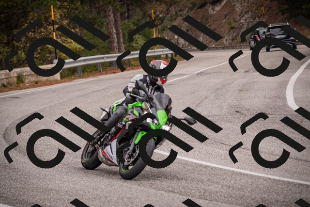 20251019110541-_5000240_am_