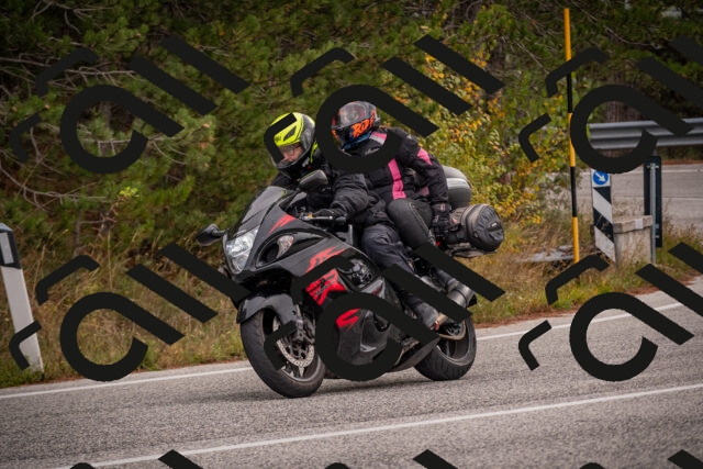 20251019110901-_5000245_am_