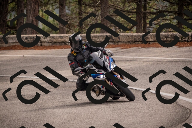 20251019112134-_5000272_am_