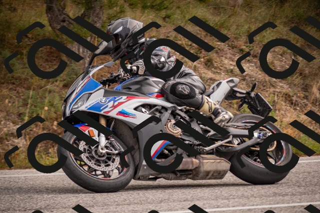 20251019112136-_5000276_am_