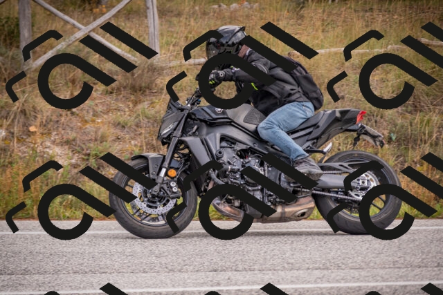 20251019112651-_5000300_am_