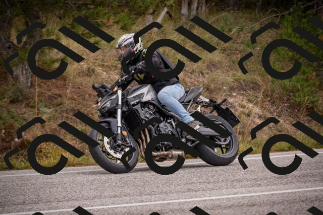 20251019112728-_5000302_am_