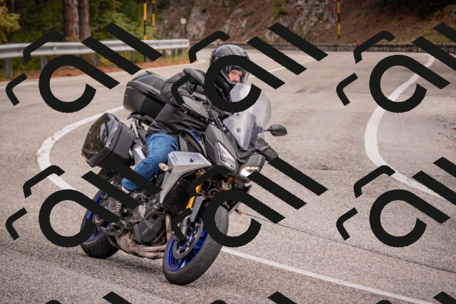 20251019113031-_5000308_am_