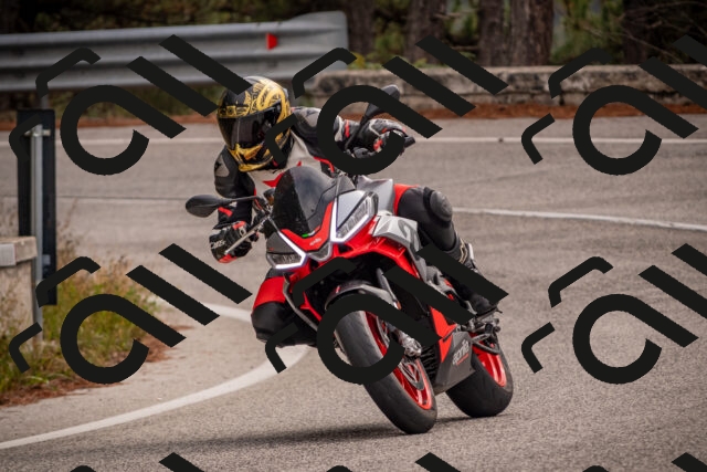 20251019113559-_5000332_am_