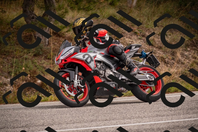 20251019113600-_5000334_am_