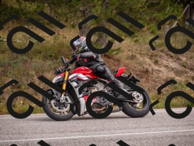 20251019114924-_5000374_am_