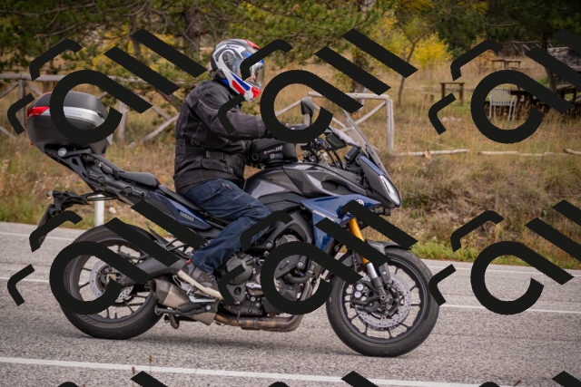 20251019114928-_5000377_am_