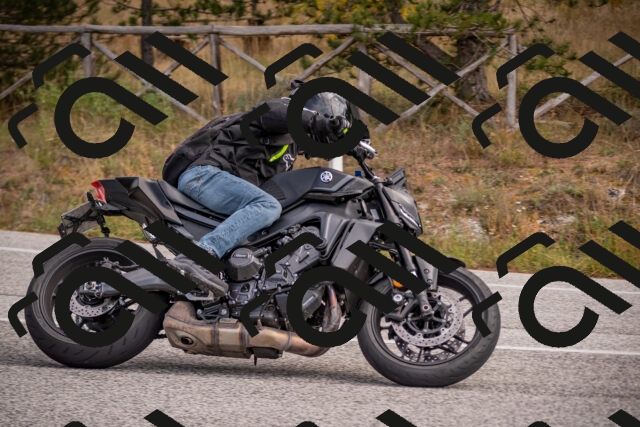 20251019115154-_5000396_am_