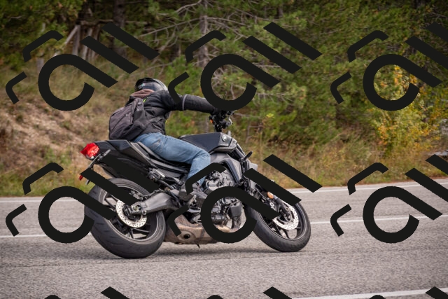 20251019115155-_5000398_am_