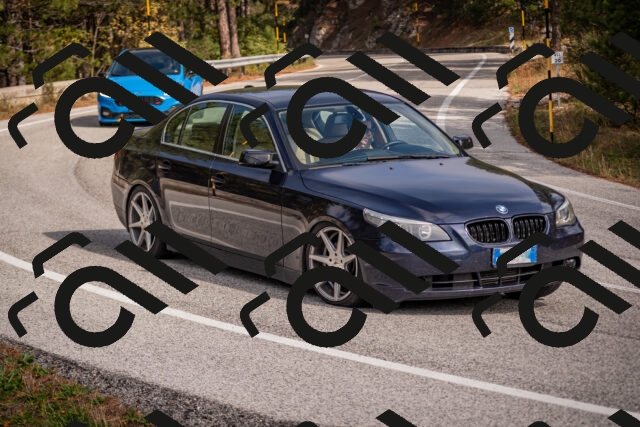 20251019120518-_5000432_am_