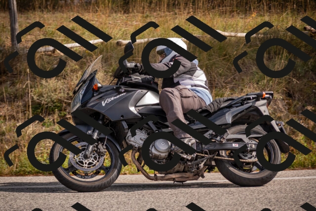 20251019120712-_5000443_am_