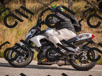 20251019120831-_5000474_am_