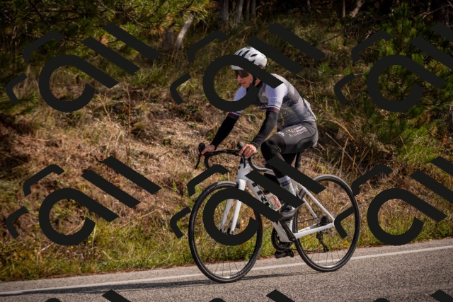 20251019121040-_5000488_am_