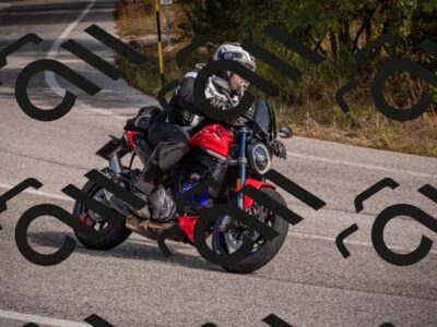 20251019121400-_5000494_am_