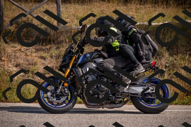 20251019121429-_5000499_am_