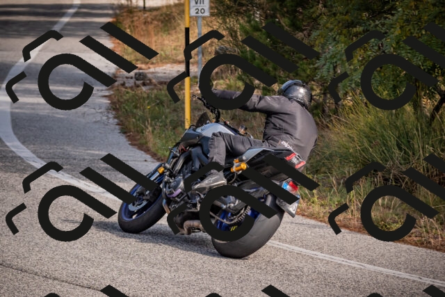 20251019121605-_5000506_am_