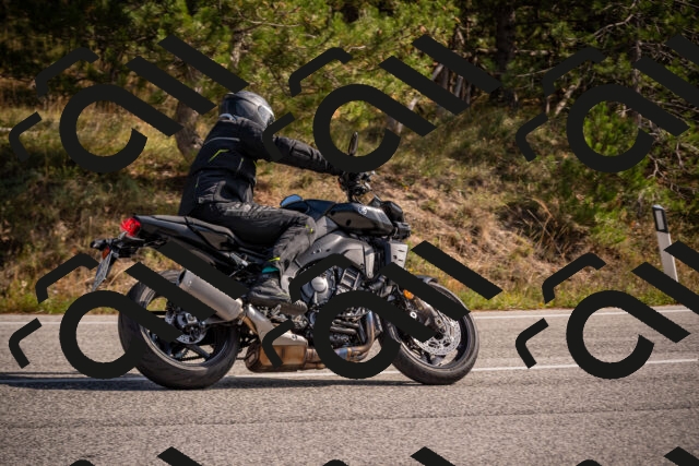 20251019121821-_5000523_am_