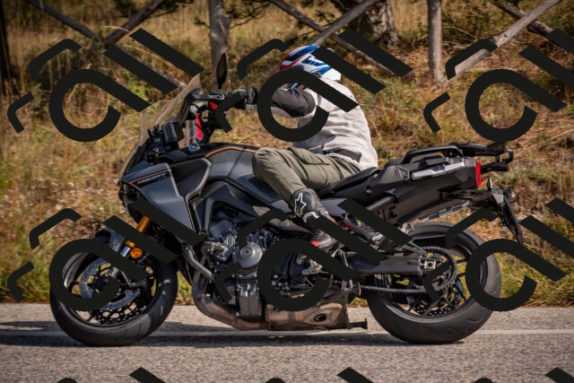 20251019121845-_5000526_am_