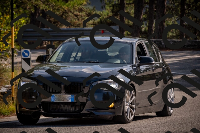 20251019123045-_5000582_am_